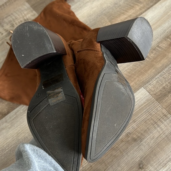 Over the knee boot - Picture 8 of 9